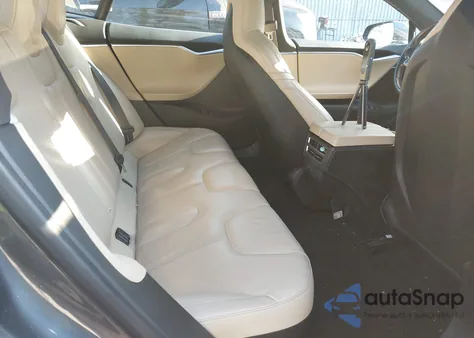 2016 Tesla Model S 60D/70D/75D/85D/90D z USA, uszkodzony, nr VIN 5YJSA1E24GF174235